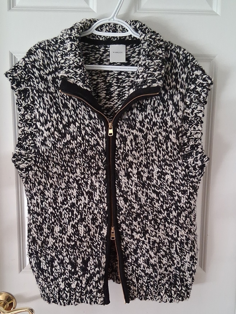 Varley Sandy Snow White Black Fleck Zip-Front Wool Knit Vest Size L